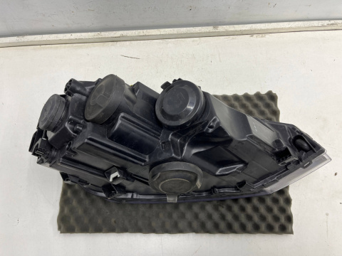 Lampa reflektor VW Polo 6 VI 2g 17-21r. LEWA przednia zwykła H7 lewy przód zamiennik TYC Lampa reflektor VW Polo 6 VI 2g 17-21r. LEWA przednia zwykła H7 lewy przód zamiennik TYC
