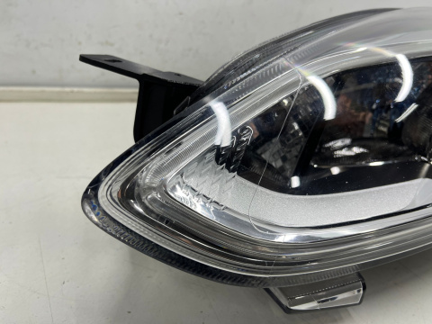 Lampa reflektor Ford Fiesta VII MK8 16-21r. LEWA przednia soczewka z LED + H1 lewy przód Europa oryginalna l1bb-13e015-ce Lampa reflektor Ford Fiesta VII MK8 16-21r. LEWA przednia soczewka z LED + H1 lewy przód Europa oryginalna l1bb-13e015-ce