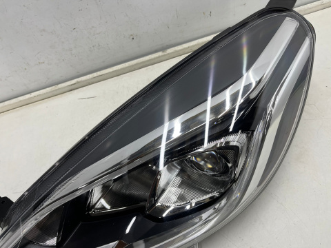Lampa reflektor Ford Fiesta VII MK8 16-21r. LEWA przednia soczewka z LED + H1 lewy przód Europa oryginalna l1bb-13e015-ce Lampa reflektor Ford Fiesta VII MK8 16-21r. LEWA przednia soczewka z LED + H1 lewy przód Europa oryginalna l1bb-13e015-ce