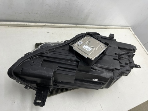 Lampa reflektor Ford Kuga MK3 19-24r. LEWA przednia FULL LED Europa oryginal lewy przód lv4b-13e015-fh Lampa reflektor Ford Kuga MK3 19-24r. LEWA przednia FULL LED Europa oryginal lewy przód lv4b-13e015-fh