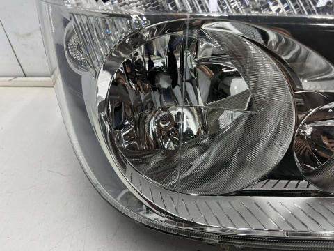 Lampa reflektor Mercedes Sprinter II w906 przedlift 06-13r. PRAWA przednia zwykła H7 prawy przód Europa oryginalna a9068200261 Lampa reflektor Mercedes Sprinter II w906 przedlift 06-13r. PRAWA przednia zwykła H7 prawy przód Europa oryginalna a9068200261