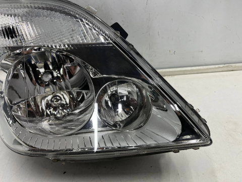 Lampa reflektor Mercedes Sprinter II w906 przedlift 06-13r. PRAWA przednia zwykła H7 prawy przód Europa oryginalna a9068200261 Lampa reflektor Mercedes Sprinter II w906 przedlift 06-13r. PRAWA przednia zwykła H7 prawy przód Europa oryginalna a9068200261