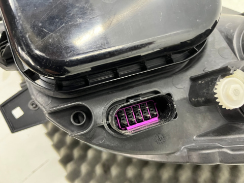 Lampa reflektor Mercedes Sprinter II w906 przedlift 06-13r. PRAWA przednia zwykła H7 prawy przód Europa oryginalna a9068200261 Lampa reflektor Mercedes Sprinter II w906 przedlift 06-13r. PRAWA przednia zwykła H7 prawy przód Europa oryginalna a9068200261