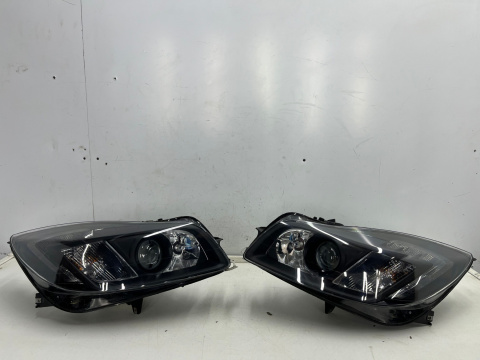 Lampa reflektor Opel Insignia A 08-13r. LEWA PRAWA przednia kompletna BI Xenon BiXsenon SKRĘTNY Europa oryginal KOMPLET Lampa reflektor Opel Insignia A 08-13r. LEWA PRAWA przednia kompletna BI Xenon BiXsenon SKRĘTNY Europa oryginal KOMPLET