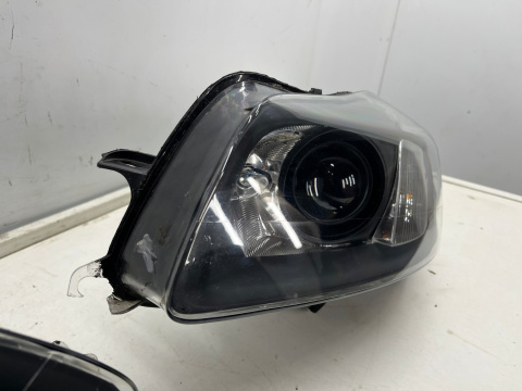 Lampa reflektor Opel Insignia A 08-13r. LEWA PRAWA przednia kompletna BI Xenon BiXsenon SKRĘTNY Europa oryginal KOMPLET Lampa reflektor Opel Insignia A 08-13r. LEWA PRAWA przednia kompletna BI Xenon BiXsenon SKRĘTNY Europa oryginal KOMPLET
