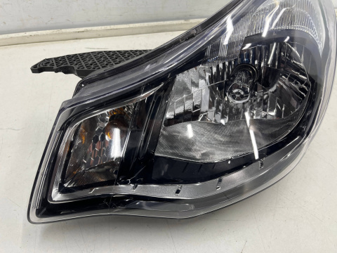 Lampa reflektor Opel Karl 14-19r. LEWA przednia H4 LEDowy pasek ORYGINALNA Karl Rocks Lampa reflektor Opel Karl 14-19r. LEWA przednia H4 LEDowy pasek ORYGINALNA Karl Rocks