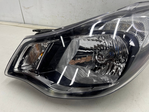 Lampa reflektor Opel Karl 14-19r. LEWA przednia H4 LEDowy pasek ORYGINALNA Karl Rocks Lampa reflektor Opel Karl 14-19r. LEWA przednia H4 LEDowy pasek ORYGINALNA Karl Rocks