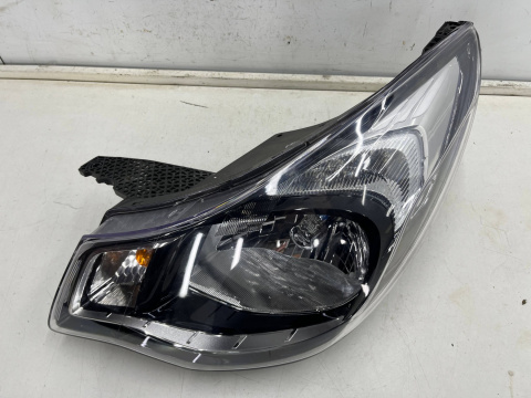 Lampa reflektor Opel Karl 14-19r. LEWA przednia H4 LEDowy pasek ORYGINALNA Karl Rocks Lampa reflektor Opel Karl 14-19r. LEWA przednia H4 LEDowy pasek ORYGINALNA Karl Rocks