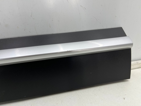 Listwa Mazda CX-3 CX3 14-21r. lewa przednia dolna nakładka drzwi lewy przód listewka srebrny połysk d10e-51rb1 Listwa Mazda CX-3 CX3 14-21r. lewa przednia dolna nakładka drzwi lewy przód listewka srebrny połysk d10e-51rb1