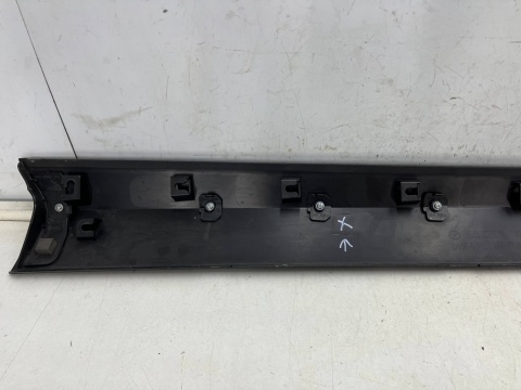 Listwa Mazda CX-3 CX3 14-21r. lewa przednia dolna nakładka drzwi lewy przód listewka srebrny połysk d10e-51rb1 Listwa Mazda CX-3 CX3 14-21r. lewa przednia dolna nakładka drzwi lewy przód listewka srebrny połysk d10e-51rb1