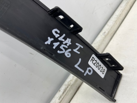 Listwa Mercedes GLA I x156 w156 13-19r. LEWA przednia nakładka rant błotnika lewy przód a1568852322 Listwa Mercedes GLA I x156 w156 13-19r. LEWA przednia nakładka rant błotnika lewy przód a1568852322