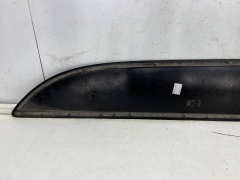 Listwa Porsche Macan 14r.- prawa przednia dolna nakładka drzwi prawy przód 95b837890p Listwa Porsche Macan 14r.- prawa przednia dolna nakładka drzwi prawy przód 95b837890p