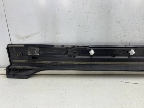 Listwa VW Sharan II 2 7n0 Alhambra II 10-22r. LEWA tylna DOLNA nakładka drzwi boczna lewy tył 7n0854949h Listwa VW Sharan II 2 7n0 Alhambra II 10-22r. LEWA tylna DOLNA nakładka drzwi boczna lewy tył 7n0854949h