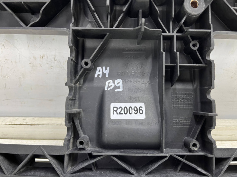 Osłona chłodnicy Audi A4 B9 15-19r. obudowa ramka żaluzji atrapy zderzaka pasa przedniego 8w0807771 Osłona chłodnicy Audi A4 B9 15-19r. obudowa ramka żaluzji atrapy zderzaka pasa przedniego 8w0807771