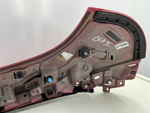 Spoiler Mazda CX-5 II CX5 II KF KB 17r.- lotka na dach klapy bagażnika trzecie swiatło stopu LED kb7w-b0956 Spoiler Mazda CX-5 II CX5 II KF KB 17r.- lotka na dach klapy bagażnika trzecie swiatło stopu LED kb7w-b0956