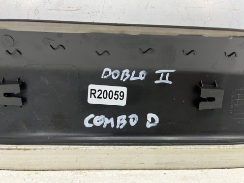 Listwa Fiat Doblo II Opel Combo D 10-22r. LEWA tylna nakładka karoseryjna lub drzwi przesuwnych lewy tył 735461484 Listwa Fiat Doblo II Opel Combo D 10-22r. LEWA tylna nakładka karoseryjna lub drzwi przesuwnych lewy tył 735461484