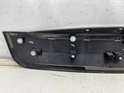 Listwa MG ZS MG VS MG ZS EV 17r.- LEWA TYLNA dolna nakładka drzwi lewy tył p10360770 Listwa MG ZS MG VS MG ZS EV 17r.- LEWA TYLNA dolna nakładka drzwi lewy tył p10360770