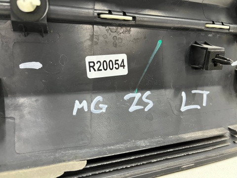 Listwa MG ZS MG VS MG ZS EV 17r.- LEWA TYLNA dolna nakładka drzwi lewy tył p10360770 Listwa MG ZS MG VS MG ZS EV 17r.- LEWA TYLNA dolna nakładka drzwi lewy tył p10360770