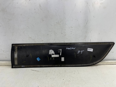 Listwa Porsche Macan 14r.- prawa tylna dolna nakładka drzwi prawy tył 95b839890r Listwa Porsche Macan 14r.- prawa tylna dolna nakładka drzwi prawy tył 95b839890r