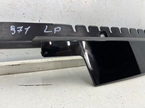 Listwa Porsche Panamera II 971 16-23r. LEWA przednia nakładka osłona słupka drzwi przednich lewy przód 971853183a Listwa Porsche Panamera II 971 16-23r. LEWA przednia nakładka osłona słupka drzwi przednich lewy przód 971853183a