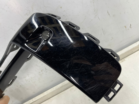 Atrapa Porsche 911 VIII Porsche 992 19r.- kratka zderzaka lewa przednia listwa wlot powietrza lewy przód 992807763 992807763A Atrapa Porsche 911 VIII Porsche 992 19r.- kratka zderzaka lewa przednia listwa wlot powietrza lewy przód 992807763 992807763A