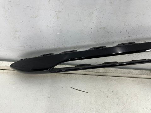 Atrapa Porsche 911 VIII Porsche 992 19r.- kratka zderzaka lewa przednia listwa wlot powietrza lewy przód 992807763 992807763A Atrapa Porsche 911 VIII Porsche 992 19r.- kratka zderzaka lewa przednia listwa wlot powietrza lewy przód 992807763 992807763A