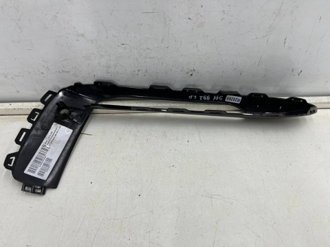 Atrapa Porsche 911 VIII Porsche 992 19r.- kratka zderzaka lewa przednia listwa wlot powietrza lewy przód 992807763 992807763A Atrapa Porsche 911 VIII Porsche 992 19r.- kratka zderzaka lewa przednia listwa wlot powietrza lewy przód 992807763 992807763A