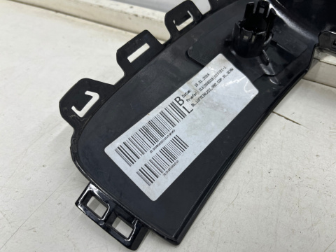Atrapa Porsche 911 VIII Porsche 992 19r.- kratka zderzaka lewa przednia listwa wlot powietrza lewy przód 992807763 992807763A Atrapa Porsche 911 VIII Porsche 992 19r.- kratka zderzaka lewa przednia listwa wlot powietrza lewy przód 992807763 992807763A