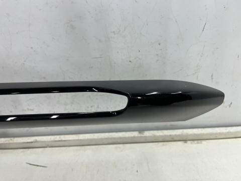 Atrapa Porsche 911 VIII Porsche 992 19r.- kratka zderzaka prawa przednia listwa wlot powietrza prawy przód 992807764 992807764A Atrapa Porsche 911 VIII Porsche 992 19r.- kratka zderzaka prawa przednia listwa wlot powietrza prawy przód 992807764 992807764A