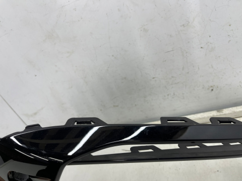 Atrapa Porsche 911 VIII Porsche 992 19r.- kratka zderzaka prawa przednia listwa wlot powietrza prawy przód 992807764 992807764A Atrapa Porsche 911 VIII Porsche 992 19r.- kratka zderzaka prawa przednia listwa wlot powietrza prawy przód 992807764 992807764A
