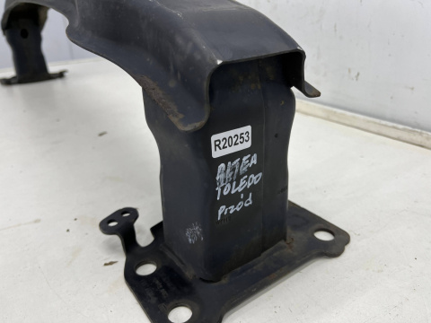 Belka zderzaka Seat Altea Toledo III 04-15r. przednie wzmocnienie zderzaka pasa przedniego przód 5q0816411ar Belka zderzaka Seat Altea Toledo III 04-15r. przednie wzmocnienie zderzaka pasa przedniego przód 5q0816411ar