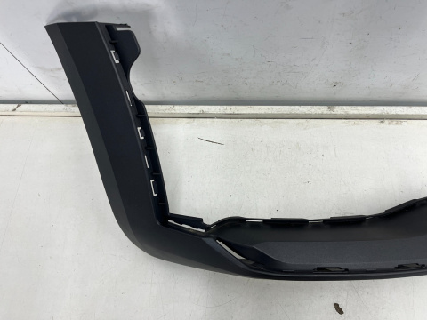 Zderzak przedni Audi A4 B9 Allroad lift 19r.- listwa przód spoiler narożnik zderzaka prawy przedni 8W0807062B Zderzak przedni Audi A4 B9 Allroad lift 19r.- listwa przód spoiler narożnik zderzaka prawy przedni 8W0807062B