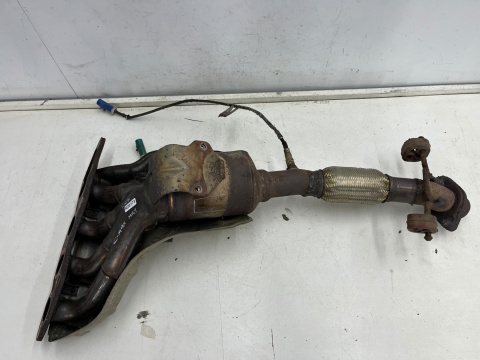 Kolektor wydechowy Ford C-Max MK1 CMax Mk1 Ford Focus MK2 03-10r. 2.0b Benzyna katalizator pełny siatka 4m51-5f297-ra t2a1a Kolektor wydechowy Ford C-Max MK1 CMax Mk1 Ford Focus MK2 03-10r. 2.0b Benzyna katalizator pełny siatka 4m51-5f297-ra t2a1a