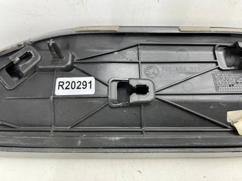 Listwa Skoda Superb 3 III sedan kombi 15-24r. lewa tylna listwa dolna drzwi lewy tył 3v0854949 Listwa Skoda Superb 3 III sedan kombi 15-24r. lewa tylna listwa dolna drzwi lewy tył 3v0854949