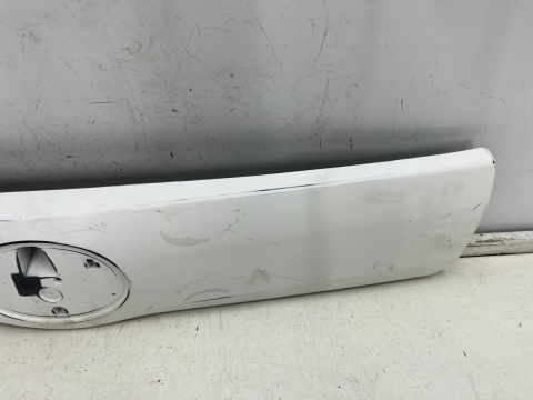 Listwa Toyota Prius+ Pruis Plus 11-21r. blenda nakładka dolna otwierania klapy bagażnika podświetlenie tablicy 76801-47140 Listwa Toyota Prius+ Pruis Plus 11-21r. blenda nakładka dolna otwierania klapy bagażnika podświetlenie tablicy 76801-47140