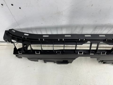 Osłona pasa przedniego Ford Fiesta VII MK8 16-21r. nakładka górna pokrywa zamku maski atrapy h1bb-17e778-a1h Osłona pasa przedniego Ford Fiesta VII MK8 16-21r. nakładka górna pokrywa zamku maski atrapy h1bb-17e778-a1h