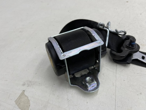 Pas bezpieczeństwa Ford C-Max CMax Mk1 03-10r. prawy przedni pasażera prawy przód 3m51-r61294-ag Pas bezpieczeństwa Ford C-Max CMax Mk1 03-10r. prawy przedni pasażera prawy przód 3m51-r61294-ag