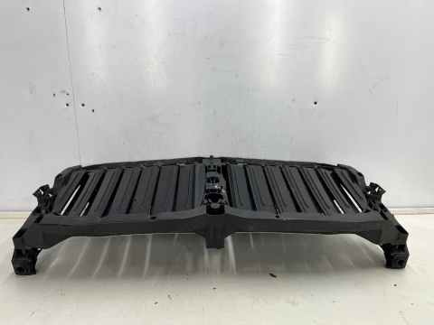Pas przedni BMW X7 G07 18r.- wzmocnienie czołowe ramka atrapy grilla żaluzja kierownica powietrza oryginalna 22677510 Pas przedni BMW X7 G07 18r.- wzmocnienie czołowe ramka atrapy grilla żaluzja kierownica powietrza oryginalna 22677510