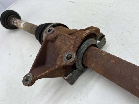 Półoś Volvo C30 C70 S40 V50 Ford C-max MK1 Focus MK2 03-12r. 2.0b PRAWA przednia półoś napędowa długa prawy przód 3m51-3b436-kh Półoś Volvo C30 C70 S40 V50 Ford C-max MK1 Focus MK2 03-12r. 2.0b PRAWA przednia półoś napędowa długa prawy przód 3m51-3b436-kh