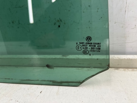 Szyba boczna VW Touran I 1T0 03-15r. lewa tylna z trójkąt drzwi oryginalna lewy tył CIEMNA oryginalnie przyciemniona Szyba boczna VW Touran I 1T0 03-15r. lewa tylna z trójkąt drzwi oryginalna lewy tył CIEMNA oryginalnie przyciemniona