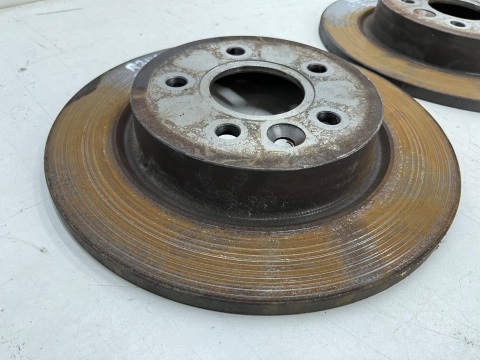 Tarcze hamulcowe Volvo C30 C70 S40 V40 V50 Ford C-max MK1 Focus MK2 03-12r. tylne 280mm. tarcza tył KOMPLET Tarcze hamulcowe Volvo C30 C70 S40 V40 V50 Ford C-max MK1 Focus MK2 03-12r. tylne 280mm. tarcza tył KOMPLET