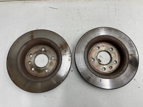 Tarcze hamulcowe Volvo C30 C70 S40 V40 V50 Ford C-max MK1 Focus MK2 03-12r. tylne 280mm. tarcza tył KOMPLET Tarcze hamulcowe Volvo C30 C70 S40 V40 V50 Ford C-max MK1 Focus MK2 03-12r. tylne 280mm. tarcza tył KOMPLET
