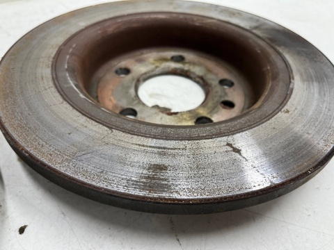 Tarcze hamulcowe Volvo C30 C70 S40 V40 V50 Ford C-max MK1 Focus MK2 03-12r. tylne 280mm. tarcza tył KOMPLET Tarcze hamulcowe Volvo C30 C70 S40 V40 V50 Ford C-max MK1 Focus MK2 03-12r. tylne 280mm. tarcza tył KOMPLET