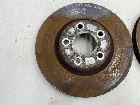 Tarcze hamulcowe Volvo C30 C70 S40 V40 V50 Ford C-max MK1 Focus MK2 Kuga 03-12r. przednie 300mm. tarcza przód KOMPLET Tarcze hamulcowe Volvo C30 C70 S40 V40 V50 Ford C-max MK1 Focus MK2 Kuga 03-12r. przednie 300mm. tarcza przód KOMPLET