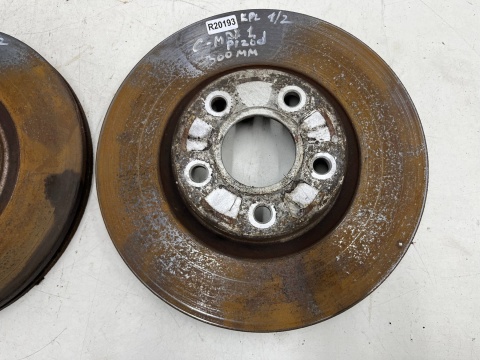 Tarcze hamulcowe Volvo C30 C70 S40 V40 V50 Ford C-max MK1 Focus MK2 Kuga 03-12r. przednie 300mm. tarcza przód KOMPLET Tarcze hamulcowe Volvo C30 C70 S40 V40 V50 Ford C-max MK1 Focus MK2 Kuga 03-12r. przednie 300mm. tarcza przód KOMPLET