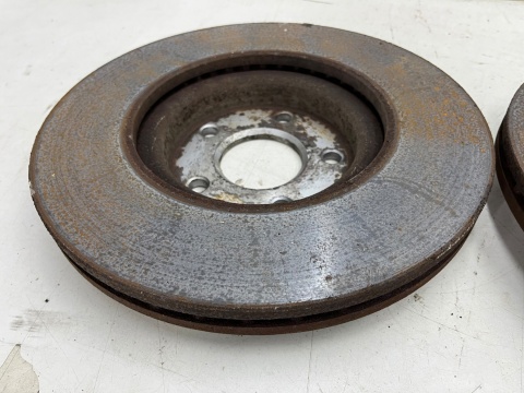 Tarcze hamulcowe Volvo C30 C70 S40 V40 V50 Ford C-max MK1 Focus MK2 Kuga 03-12r. przednie 300mm. tarcza przód KOMPLET Tarcze hamulcowe Volvo C30 C70 S40 V40 V50 Ford C-max MK1 Focus MK2 Kuga 03-12r. przednie 300mm. tarcza przód KOMPLET