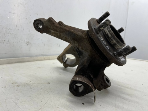 Zwrotnica Ford C-Max Mk1 CMax Mk1 Ford Focus MK2 03-10r. 2.0b benzyna PRAWA przednia piasta z czujnikiem ABS prawy przód Zwrotnica Ford C-Max Mk1 CMax Mk1 Ford Focus MK2 03-10r. 2.0b benzyna PRAWA przednia piasta z czujnikiem ABS prawy przód