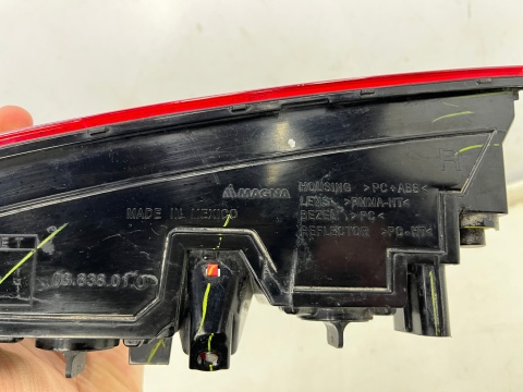 Lampa Audi Q5 II 80A + Sportback 16-24r. PRAWA tylna przeciwmgielna swiatło cofania odblask w tylny zderzak PRAWY tył Lampa Audi Q5 II 80A + Sportback 16-24r. PRAWA tylna przeciwmgielna swiatło cofania odblask w tylny zderzak PRAWY tył