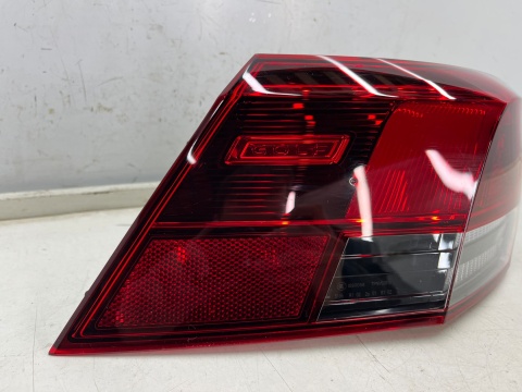 Lampa VW Golf 8 VIII HB 5Drzwi 19r.- lewa tylna oryginalna lewy tył 5h0945095c Lampa VW Golf 8 VIII HB 5Drzwi 19r.- lewa tylna oryginalna lewy tył 5h0945095c
