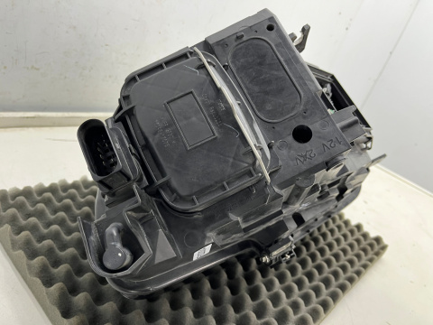 Lampa reflektor Audi Q5 I 8r 08-12r. prawa przednia Bi-Xenon bi-ksenon SKRĘTNY EUROPA prawy przód 8r0941004h Lampa reflektor Audi Q5 I 8r 08-12r. prawa przednia Bi-Xenon bi-ksenon SKRĘTNY EUROPA prawy przód 8r0941004h
